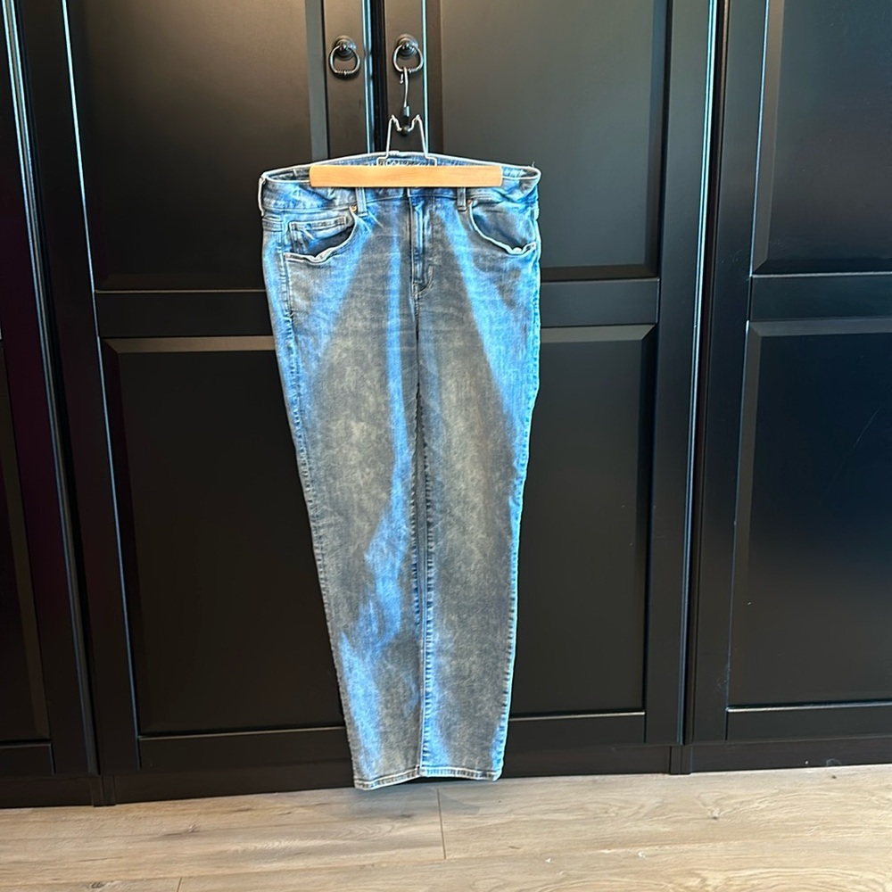 American Eagle super stretch jeans